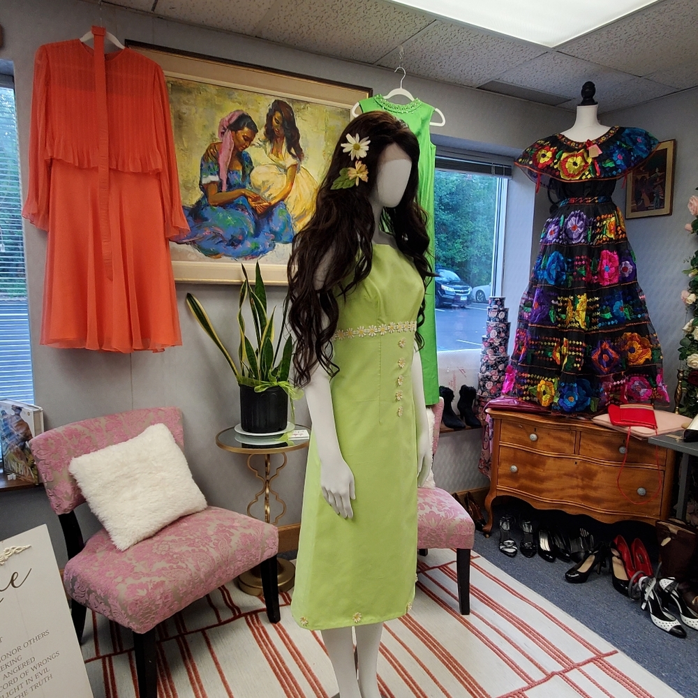 Vintage 60s Midi Daisy Lime Green Dress